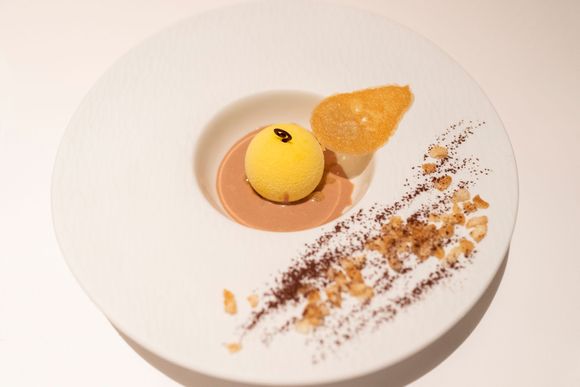 Pear, caramel