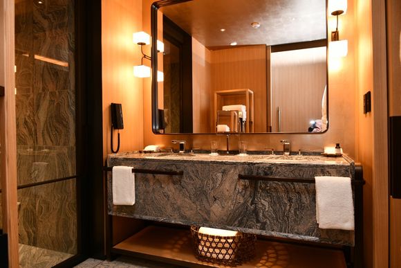 Nice double vanity 