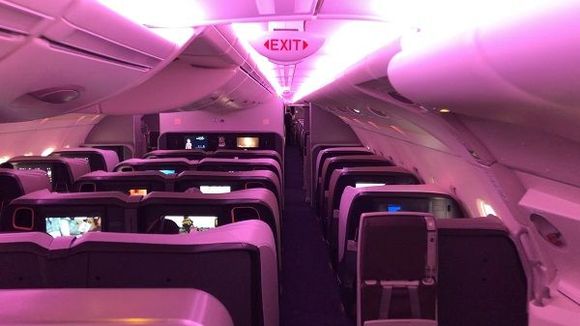 Business Class, Upper Deck