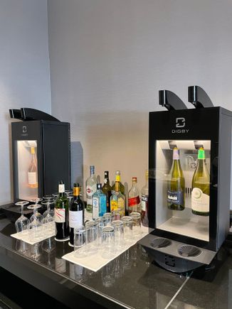 Wine and champagne 