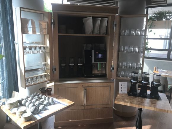 Coffee and tea station