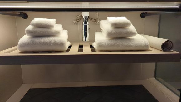 Bathroom - towels