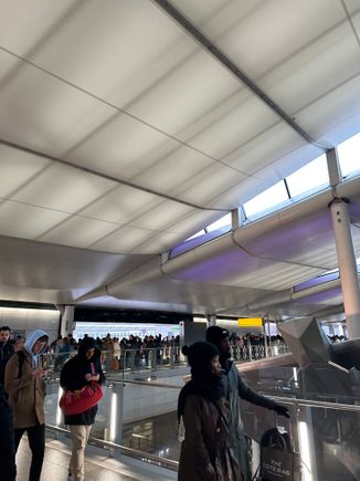 LHR T2 