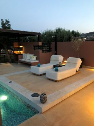 Patio Lounge 2
