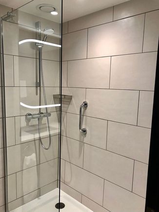 Hilton Glasgow Refurbished Shower