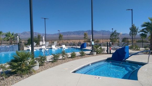 Very attractive pool for a HIX/Hampton. Pool is bigger than in this picture.
