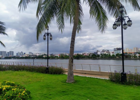 Vinhomes park, near the river