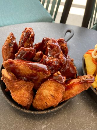 Tex-Mex chicken wings with barbecue sauce
Alitas de pollo Tex-Mex con salsa barbacoa €14