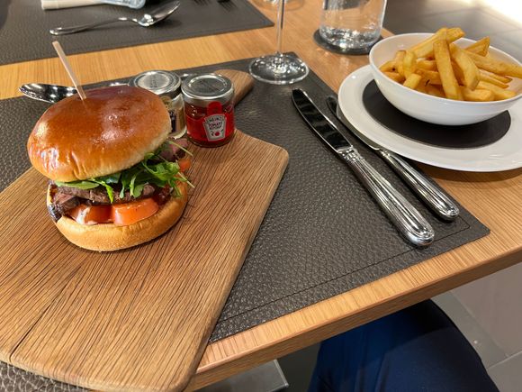 Burger is still good but they are not bothering with the Logo on the bun
