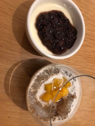 Desserts (QF Lounge Singapore Feb 2018)