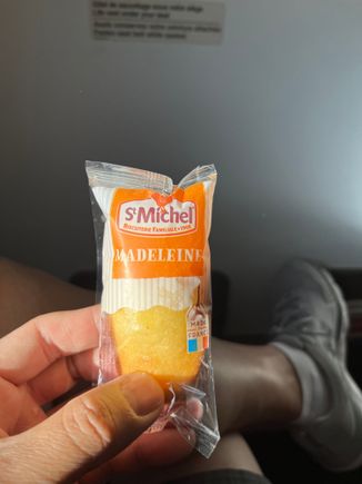 This is the first time a snack was given about 45 minutes before landing on a short haul. 