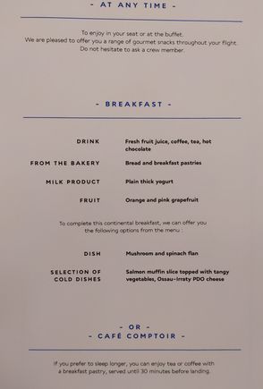 This was the breakfast menu, which was served just before landing at Singapore at 16h30
