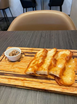 Toasted focaccia bread; wasn’t a fan. definitely miss the corn bread.