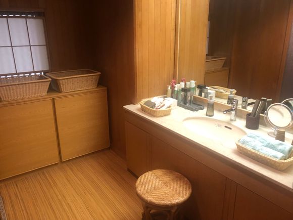 Wash room