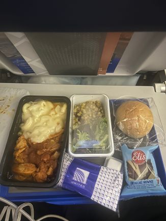 BBQ chicken with Mac and cheese and green beans