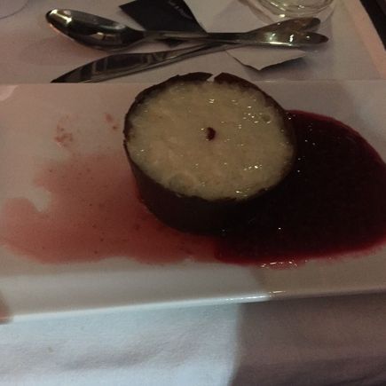 Low lactose dessert - a weird rice pudding with strawberry compote in a chocolate cup