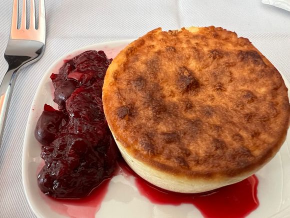 Decent cheesecake definitely supported by the cherry. 