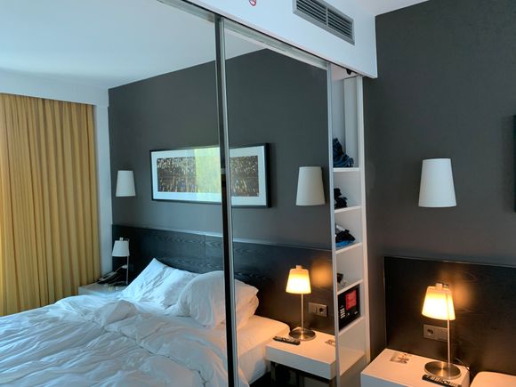 Closet wall