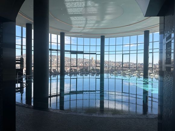 Very nice indoor pool with multiple saunas. 
