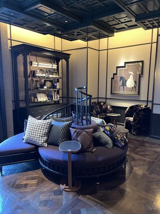 Waiting Lounge