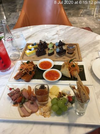 Cocktail set: Starter, hot items, desert