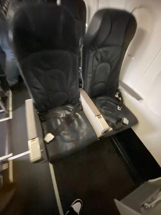 bulkhead. 1C has unlimited legroom but i wanted window