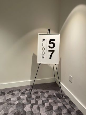 Tour floor