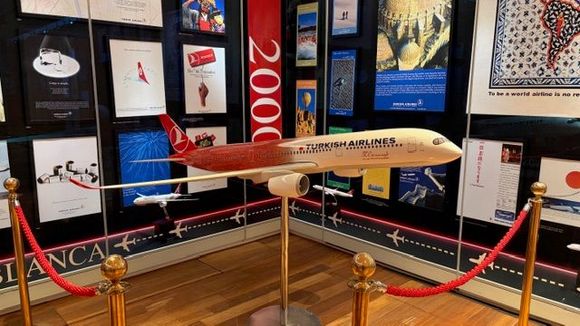Airbus A350 model with the 500th aircraft livery