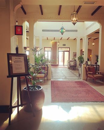 Main entrance with a Marriott "Bonvoy" Welcome