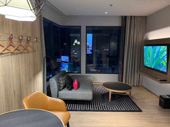 Suite aka Deluxe room - Lounge Area