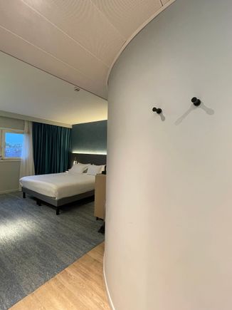 Double bed standard room