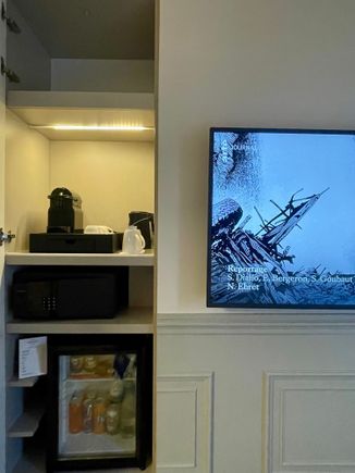 Minibar and coffee station