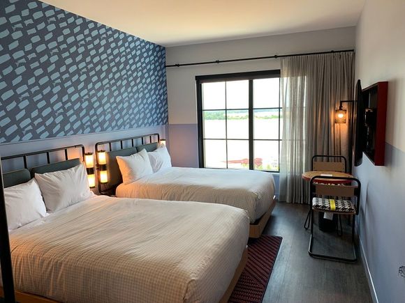 1 Double View room