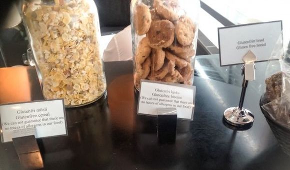 Gluten-free snacks in OSL lounge