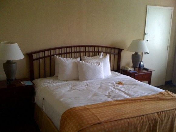Hilton Deerfield Bed