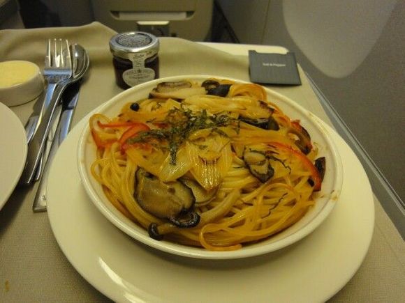 Breakfast Spaghetti HND-LHR
