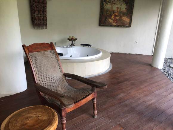 Spa Tub