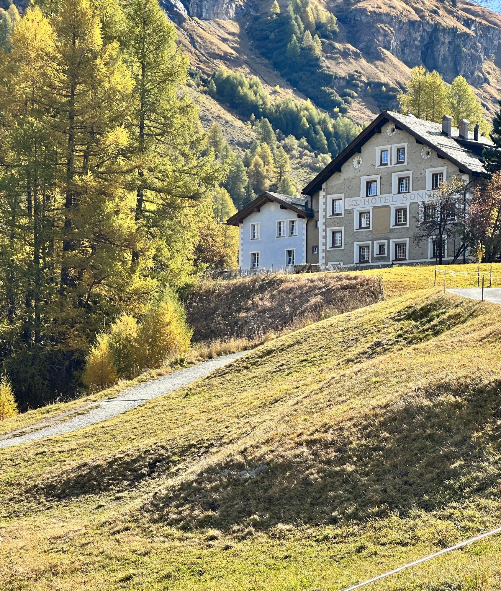 Passing in front of Hotel Sonne