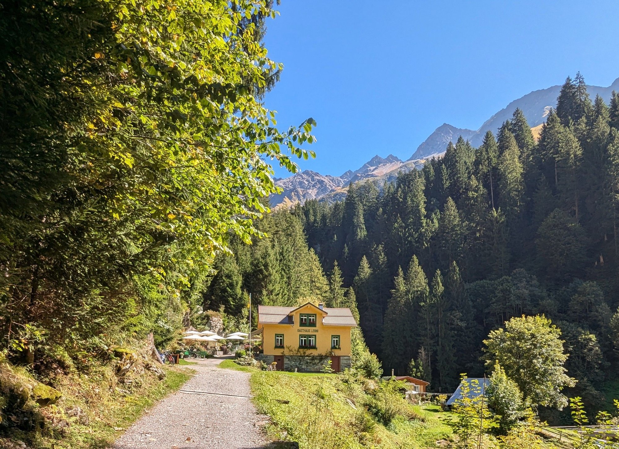 Walking to Berggasthaus Legni