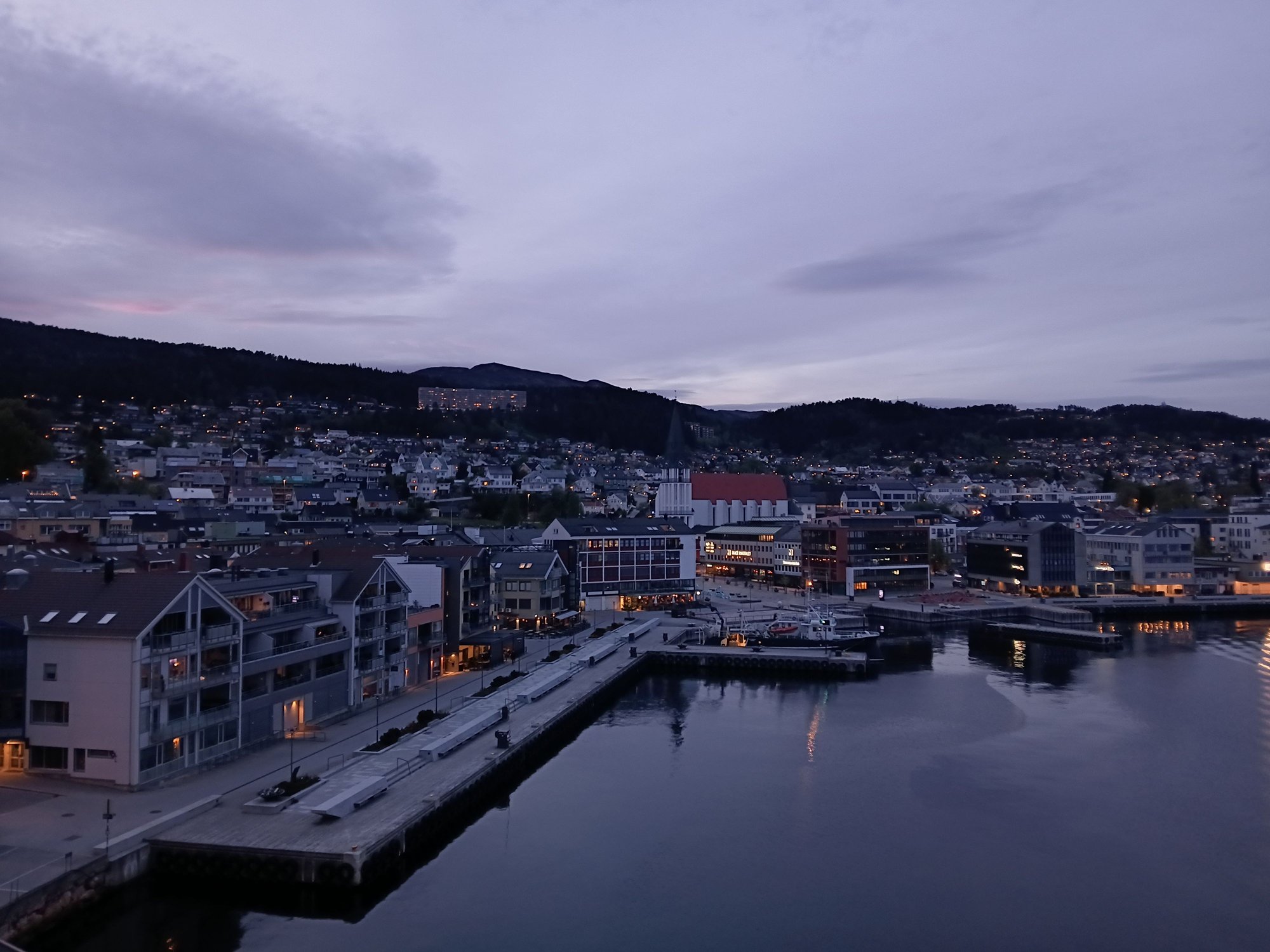 Calling at Molde, to pikcup passengers from the excursions