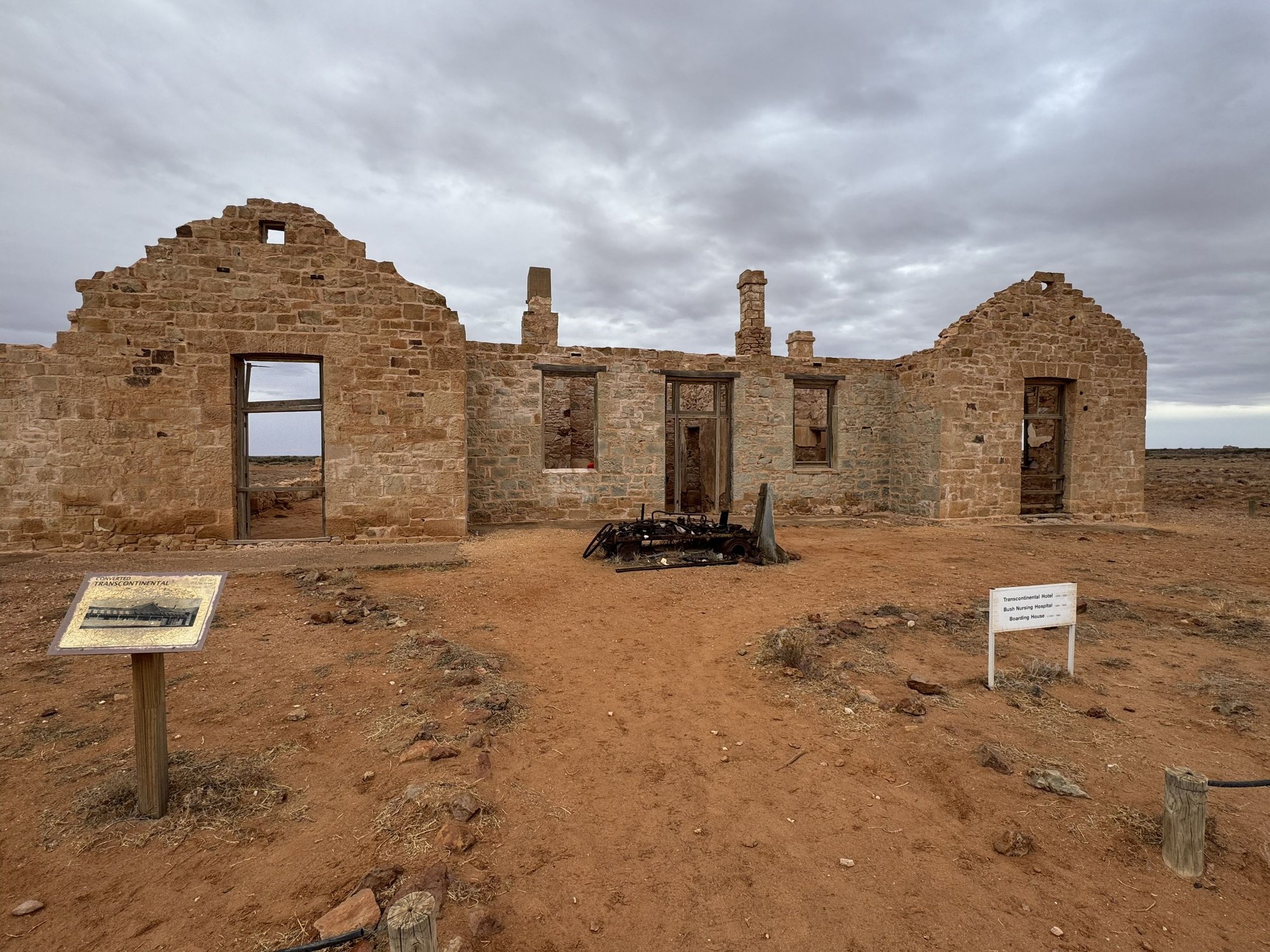 The ruins of the Transcontinental Hotel, Farina