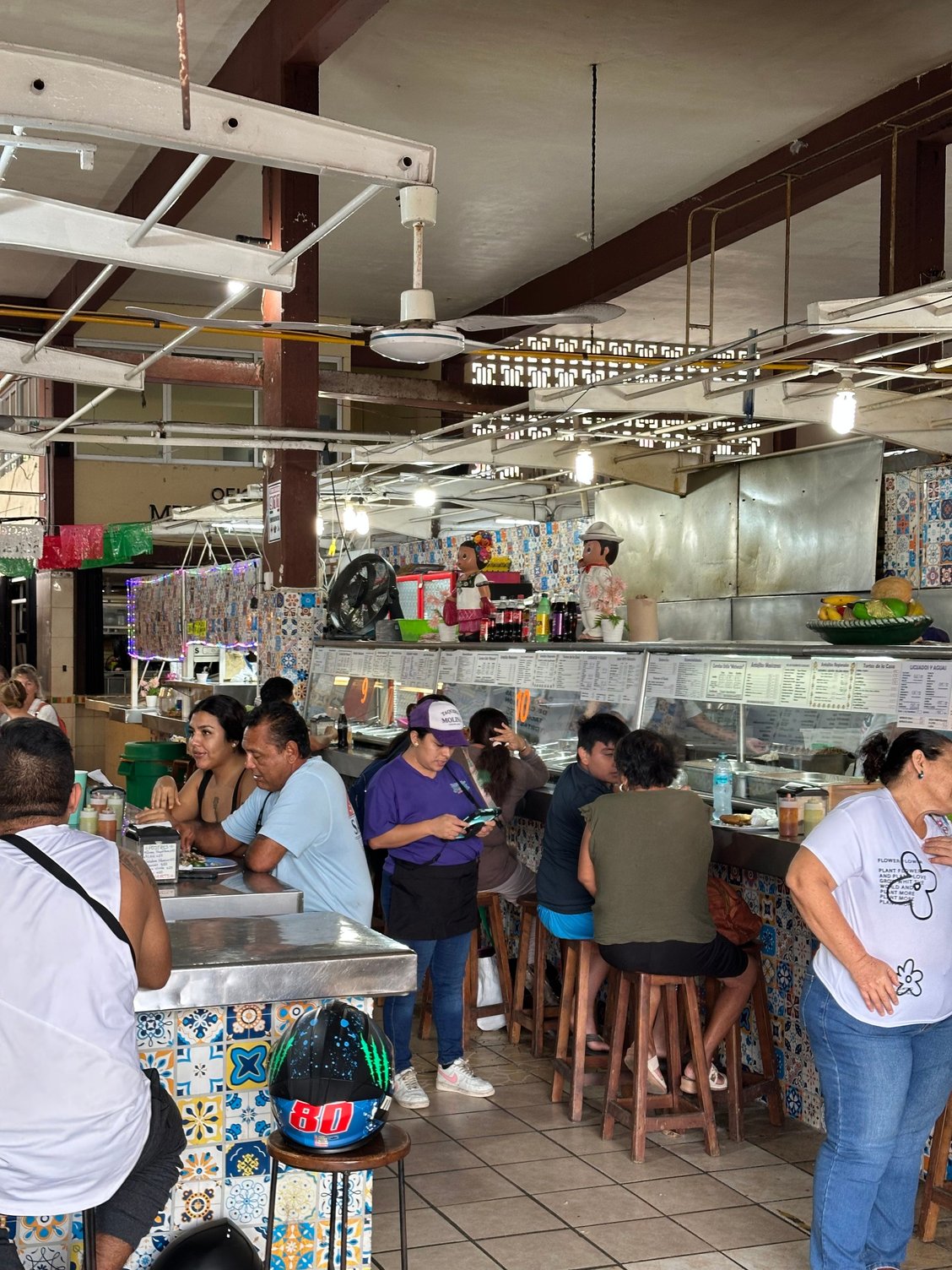 Food stand inside market....there were also a few stands selling jugos y aquas....