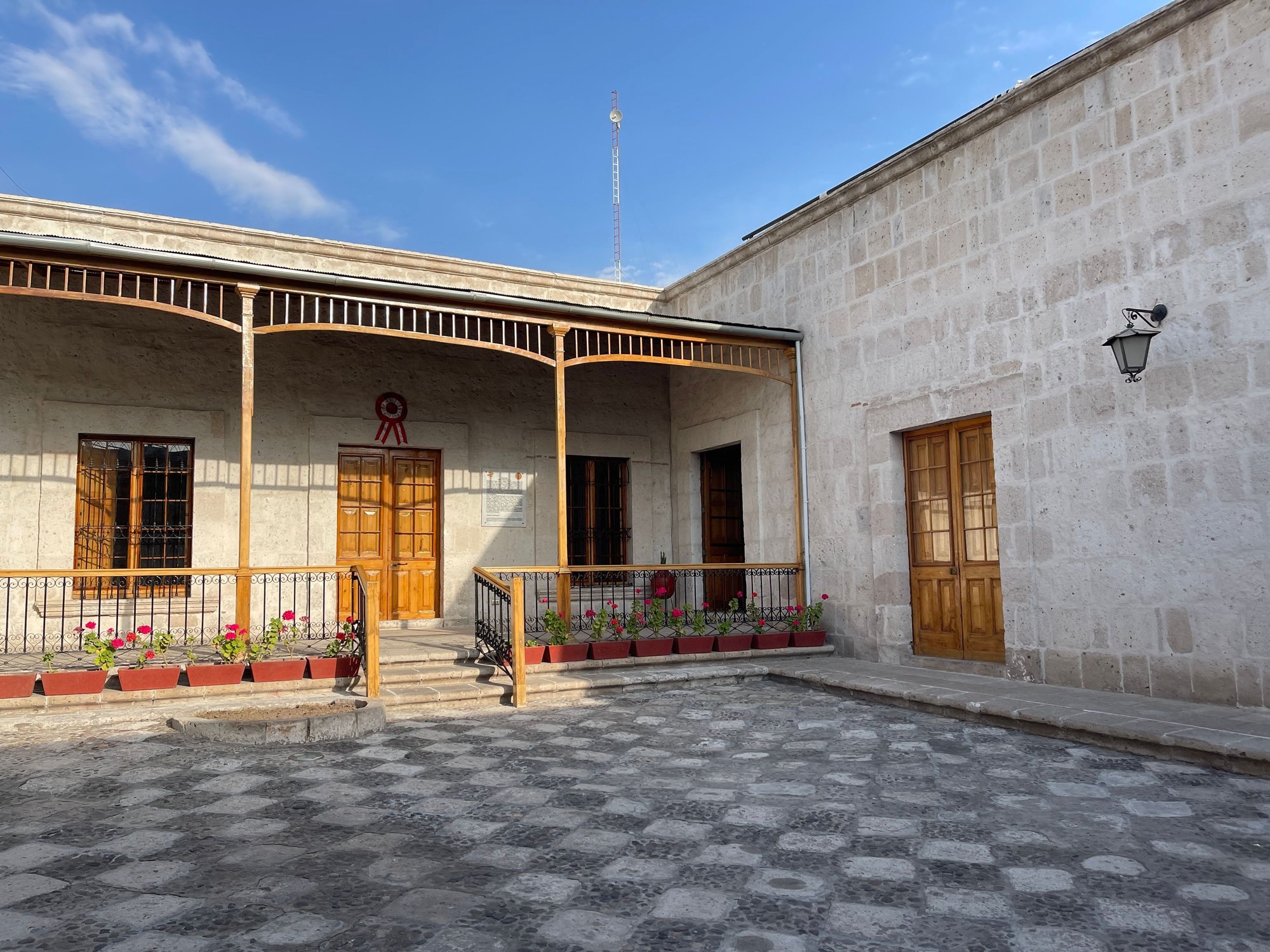 Another beautiful Spain style courtyard l