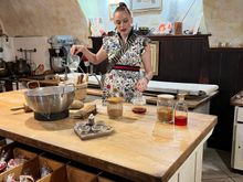 Fun tour of gingerbread making 