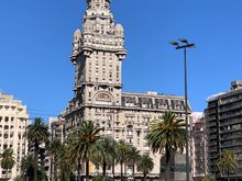 Love the architecture 