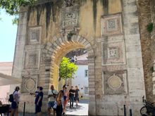 Entering the gate to go to the castele