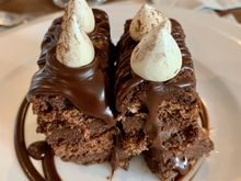 I loved this so I polished it off. I asked the waiter on the boat if I could have another. And here’s what he brought. Yes, I ate the whole thing!

