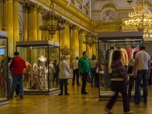 The Gold Room, where photos are strictly forbidden.