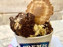 Then time for some chocolate-orange gelato in Omish!!!