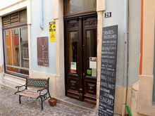 Our lunch stop on the Rua Fernandes Thomas, one of the upper town's "charmingly worn", atmospheric "petiscos tavern" streets